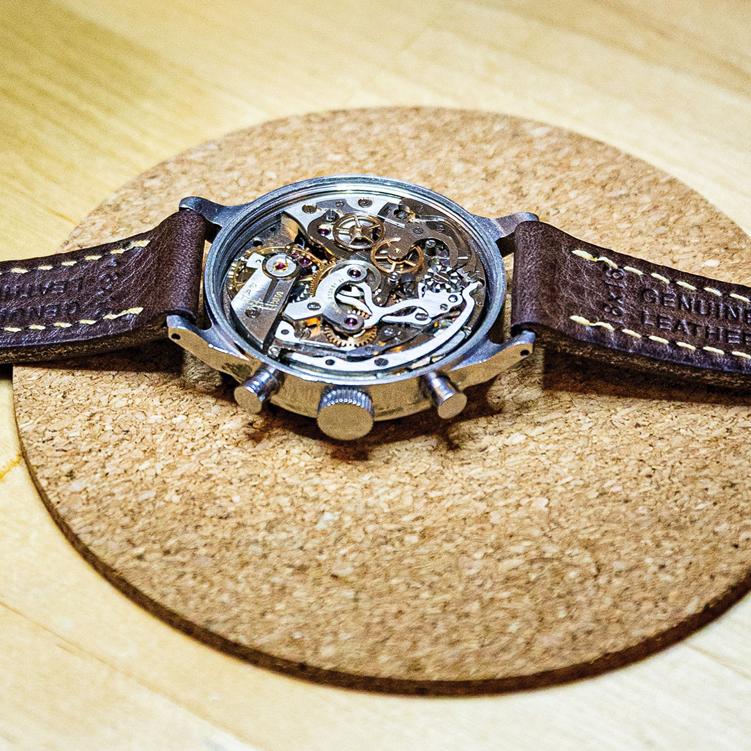 The Valjouz 23 VZ is a legendary manual-wind column-wheel chronograph movement produced by Valjoux from 1916–1974.